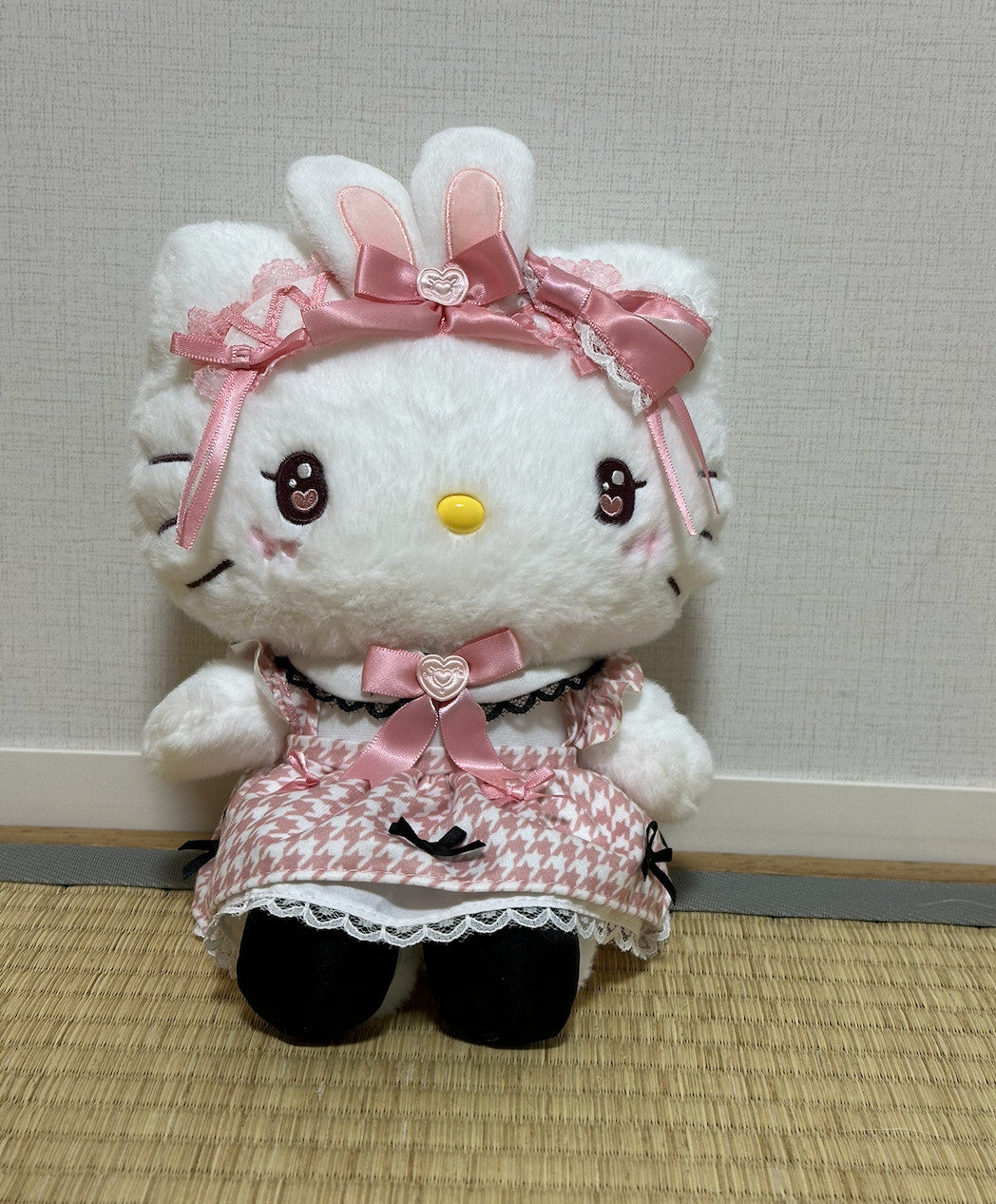 Sanrio Character Hello Kitty Standard Stuffed Toy SS Size Plush Doll