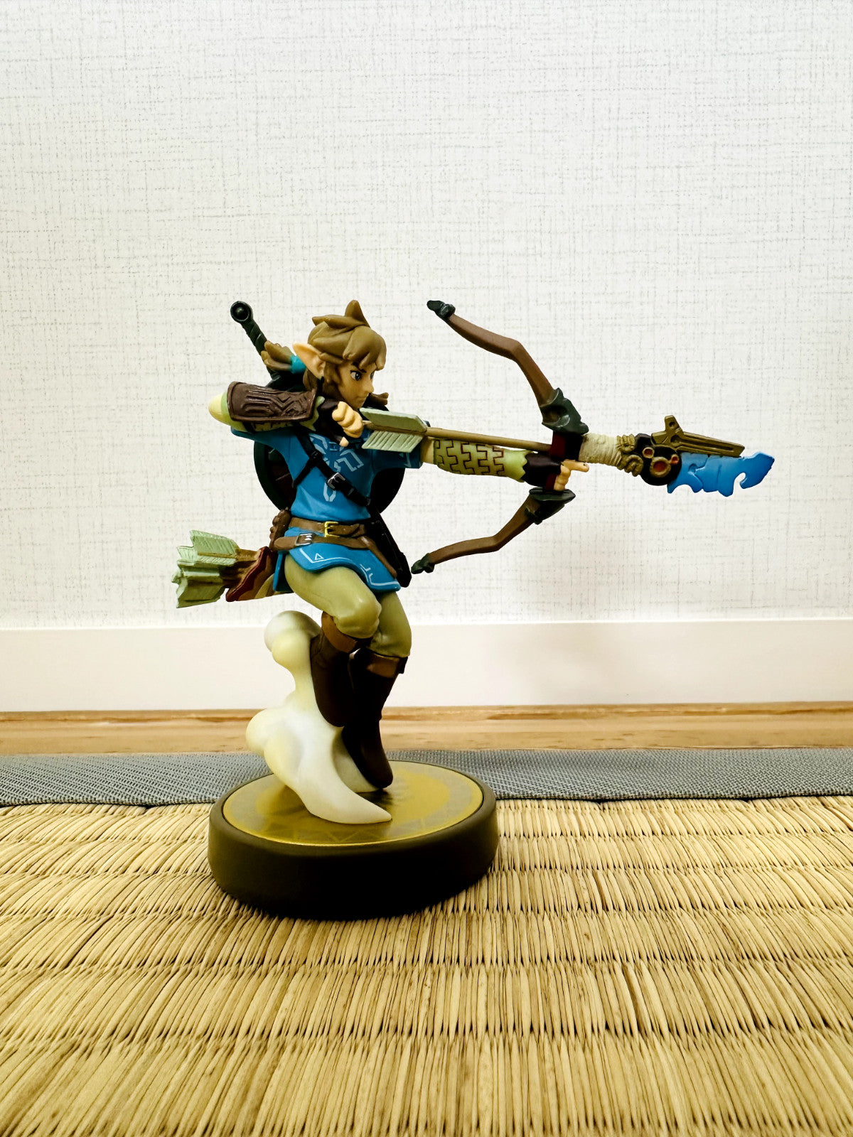 Nintendo The Legend Of Zelda Breath Of The Wild Link Archer Amiibo Figure