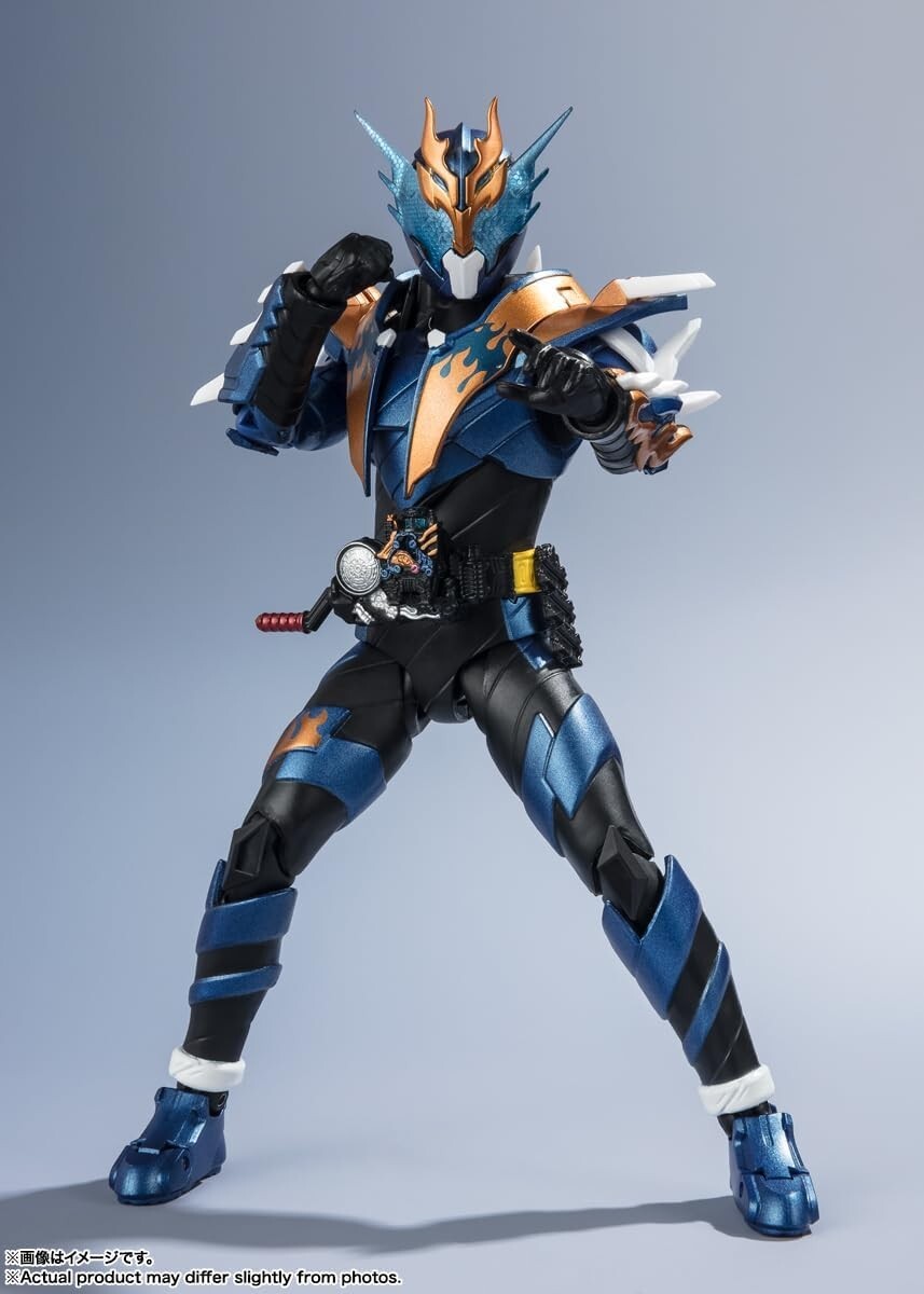 Bandai S.H.Figuarts Kamen Rider Build Cross-Z Heisei Generations Edition