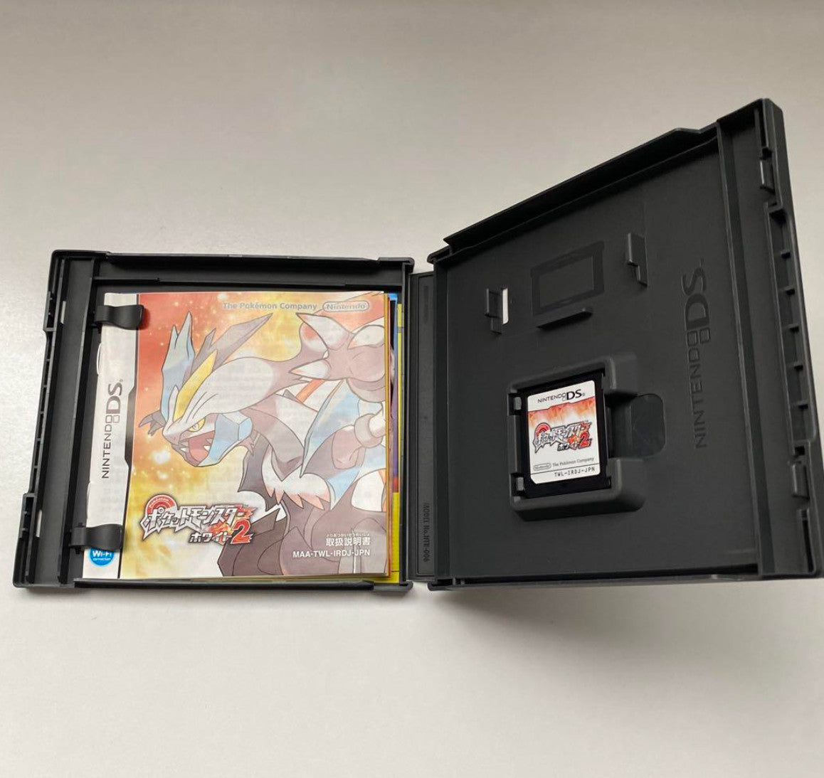 USED Nintendo DS Pokemon White Version 2