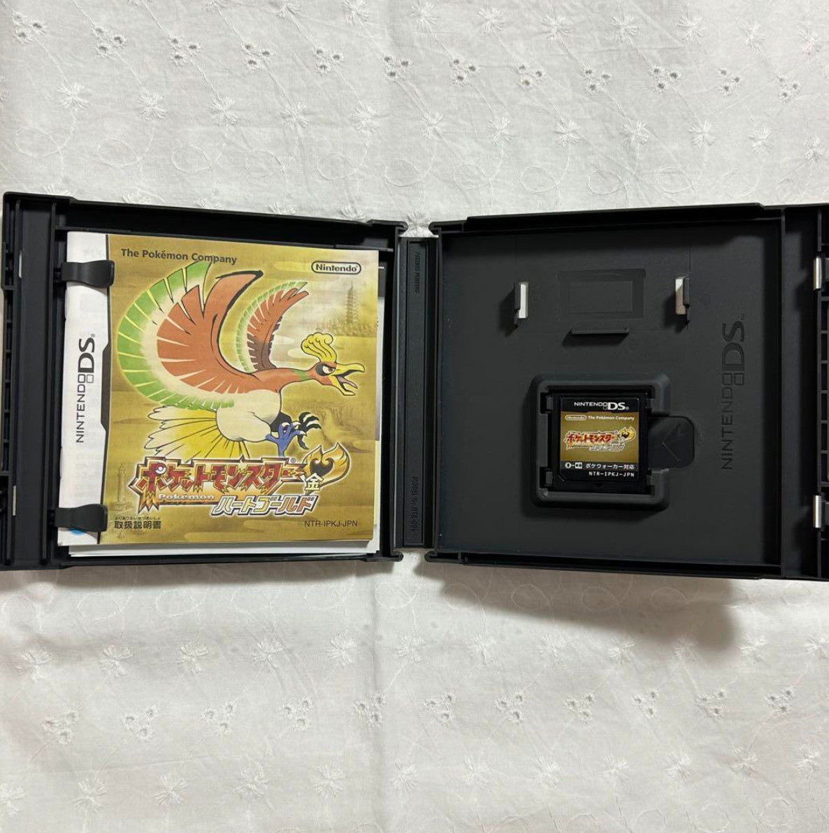 Used Pokemon Heart Gold Nintendo DS game